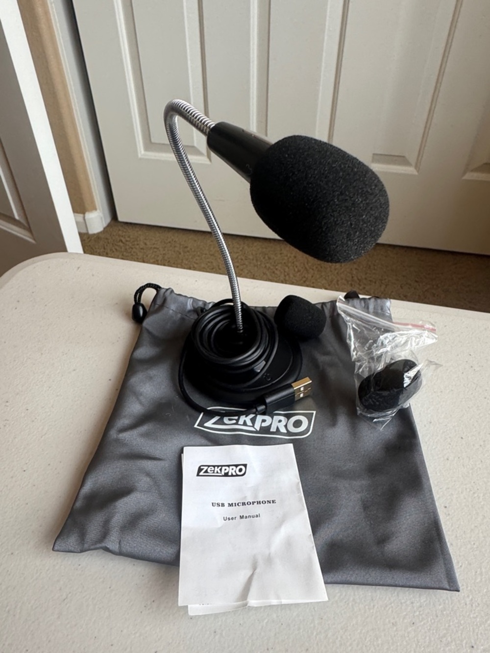 ZEKPRO USB Desktop Microphone - Black